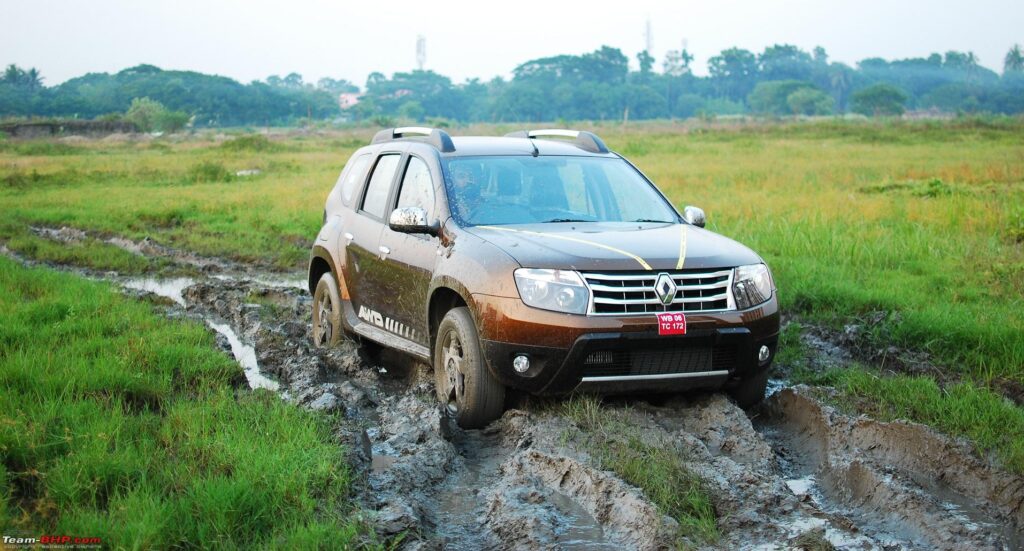 رنو داستر AWD